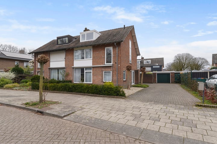 Kraaiendreef 8 in Tilburg foto