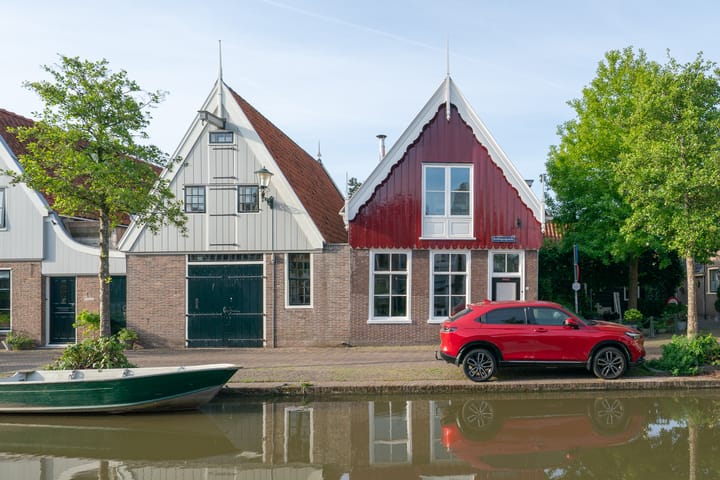 Kralingergracht 1 in De Rijp foto