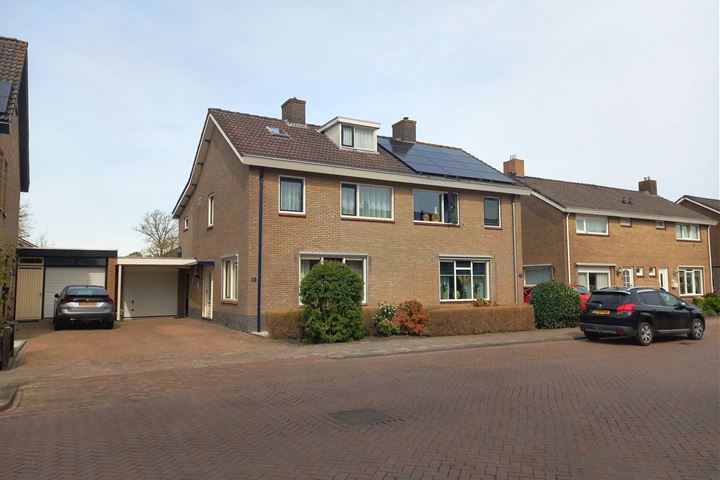 Kreuzestraat 13 in Hollandscheveld foto