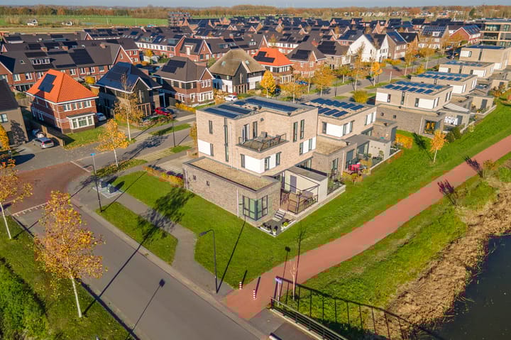 Kristallaan 73 in Leerdam foto