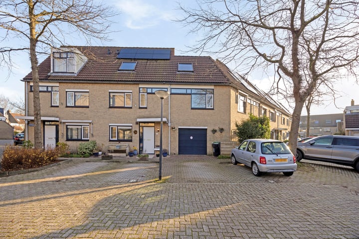 Kroeskarper 13 in Leiden foto