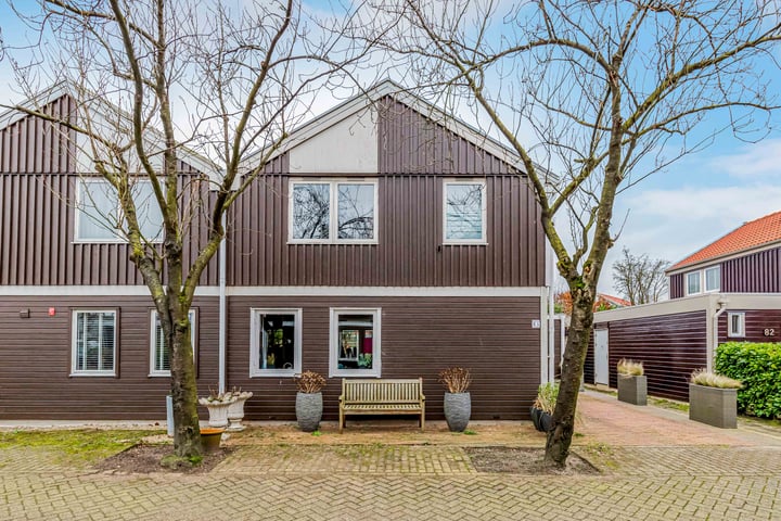 Kromgouw 84 in Almere foto