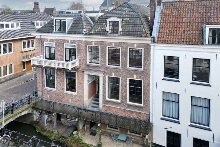 Kromme Nieuwegracht 15 in Utrecht foto