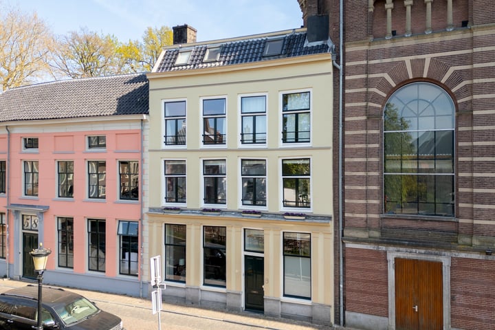 Kromme Nieuwegracht 60 in Utrecht foto
