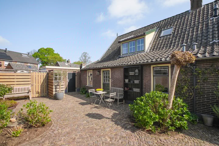 Kronenburgerstraat 7 in Huizen