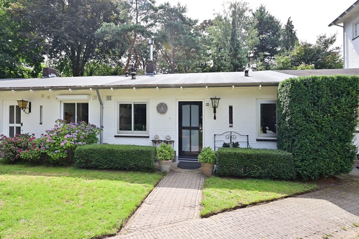 Kroonlaan 22 in Hilversum foto