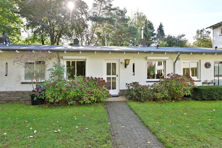 Kroonlaan 24 in Hilversum foto