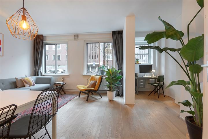 Krugerstraat 19A in Amsterdam foto