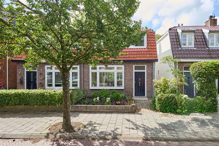 Kruidbergerweg 15 in Santpoort-Noord foto