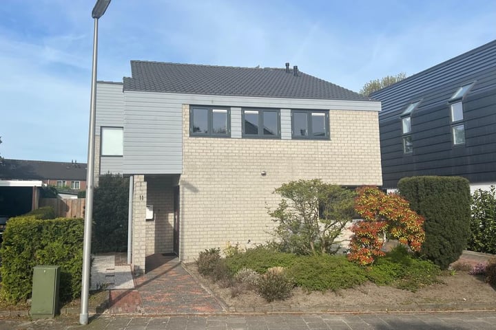 Kruidenmeent 11 in Hilversum foto