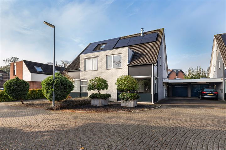 Kruisbessenhof 18 in Apeldoorn foto
