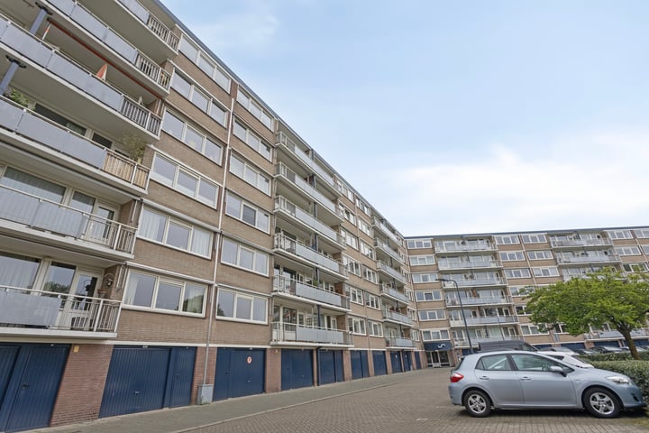 Kruiskampsingel 53 in 's-Hertogenbosch foto