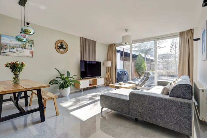 Kruisnetlaan 104 in Hoogvliet Rotterdam foto
