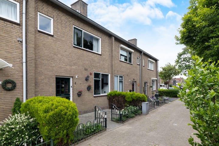 Kruispad 3 in Prinsenbeek foto