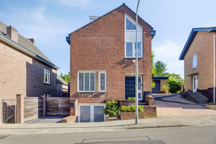 Kruisstraat 10 in Maastricht foto