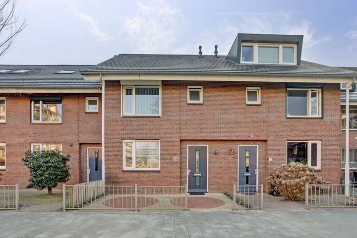 Kubbeplantsoen 8 in Hoogvliet Rotterdam foto