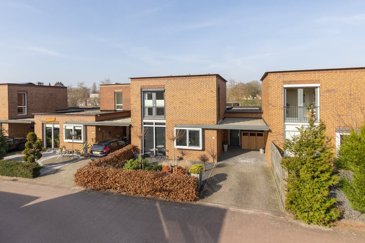 Kuifeendlaan 11 in Bilthoven foto