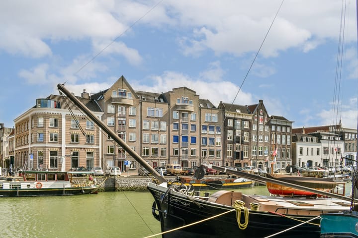 Kuipershaven 116 in Dordrecht foto