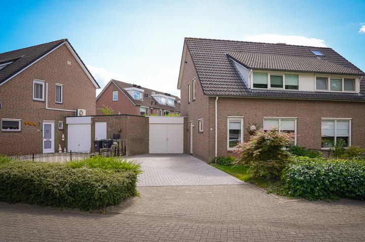 Kwartelstraat 12 in Beneden-Leeuwen foto