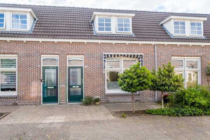 Kwekerijstraat 8 in Leeuwarden foto
