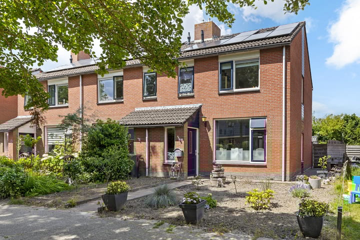 Kwekersweg 33 in Uithuizermeeden
