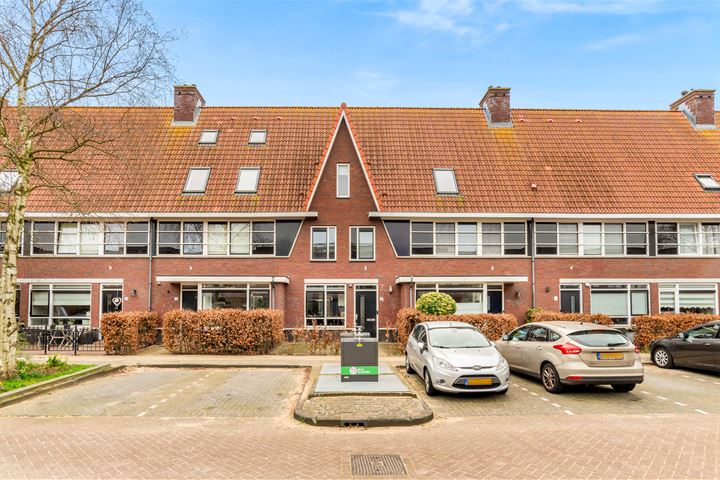 L. Brownstraat 14 in Velserbroek foto