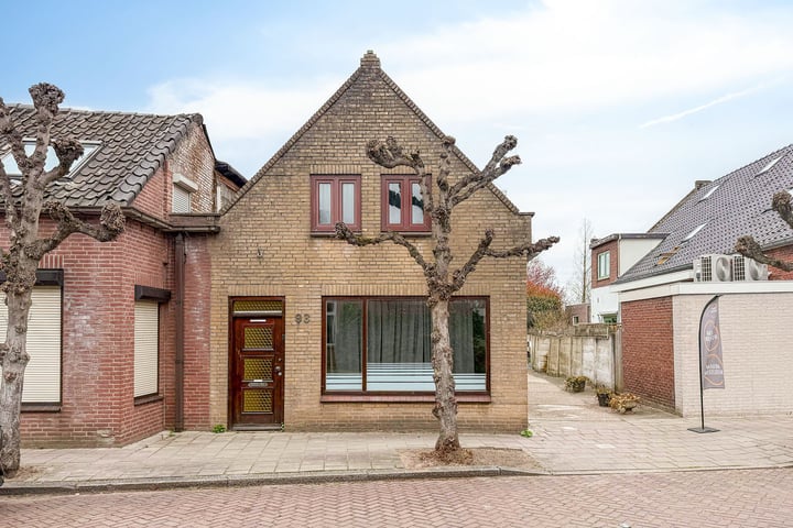 Laageinde 93 in Waalwijk foto