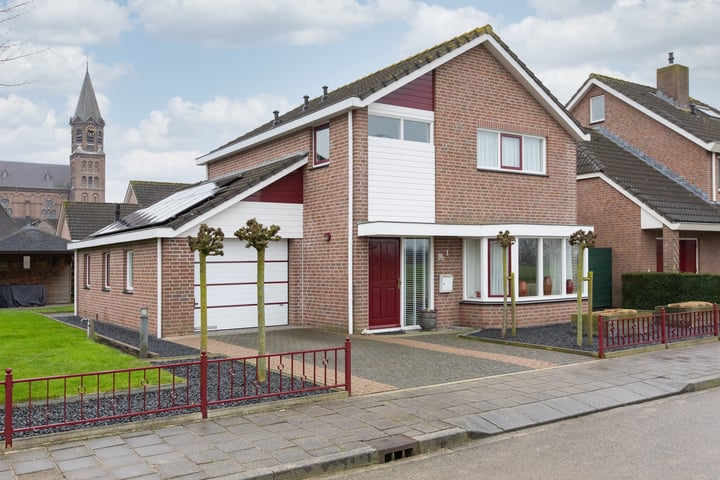 Laagstraat 1 in Overasselt foto