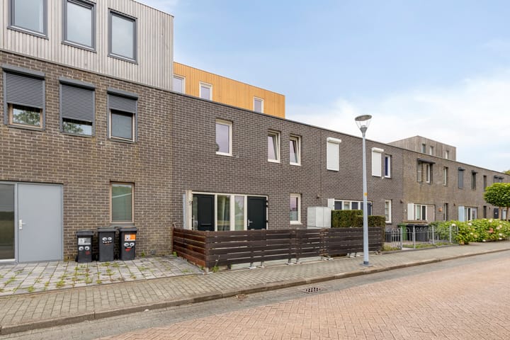 Laagveld 9 in Nieuw-Vennep