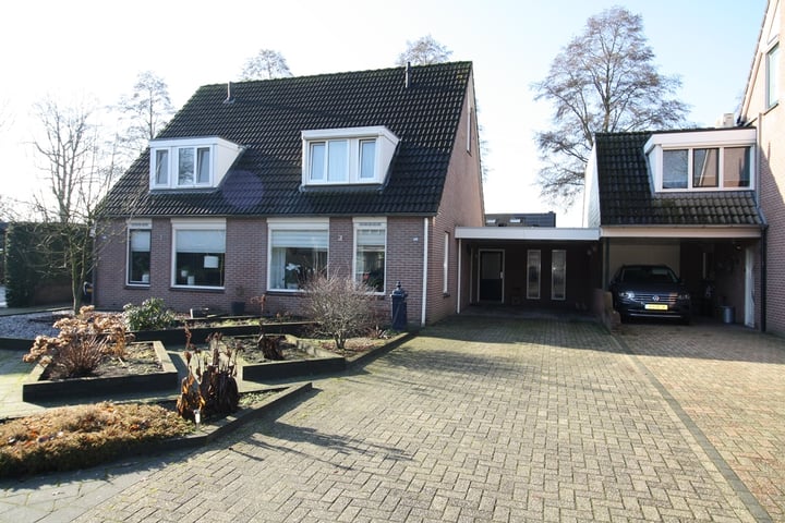 Laan '40-'45 146 in Vriezenveen foto