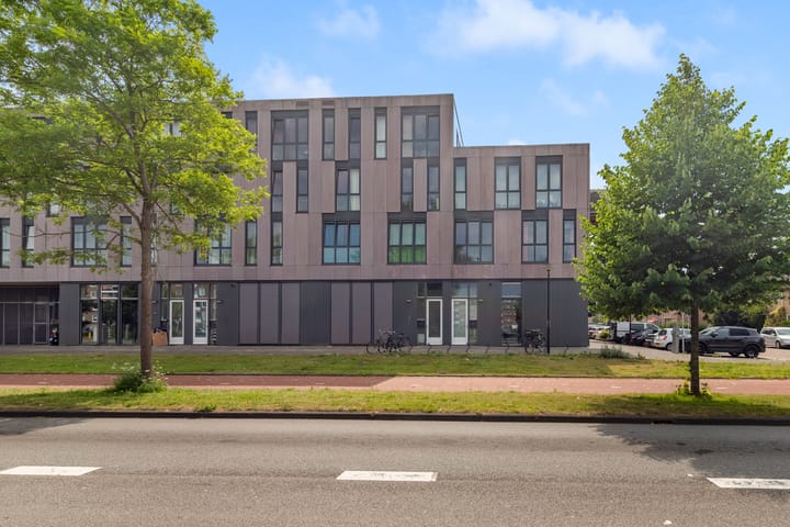 Laan der Nederlanden 70C in Beverwijk foto