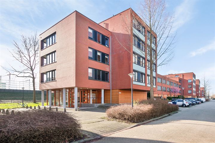 Laan der V.O.C. 368 in Almere foto