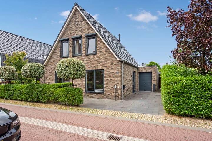 Laan van Bentvelsen 51 in Delft foto