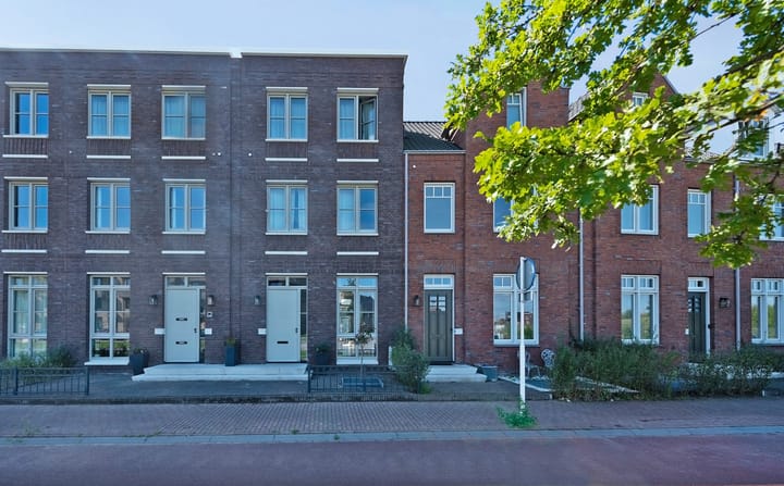 Laan van Bovenduist 125 in Amersfoort foto