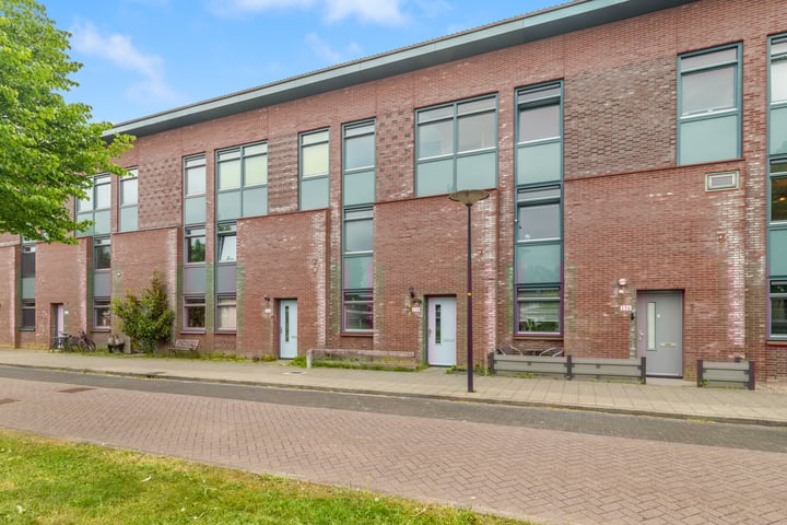 Laan van Broekpolder 238 in Beverwijk foto