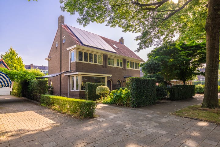 Laan van Cattenbroeck 8 in Zeist foto