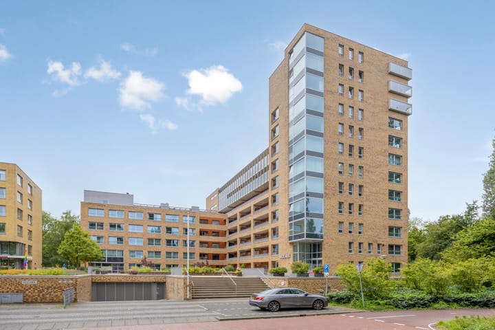 Laan van de Helende Meesters 324 in Amstelveen