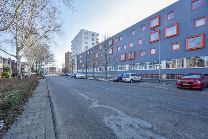Laan van de Vrijheid 104 in Groningen foto