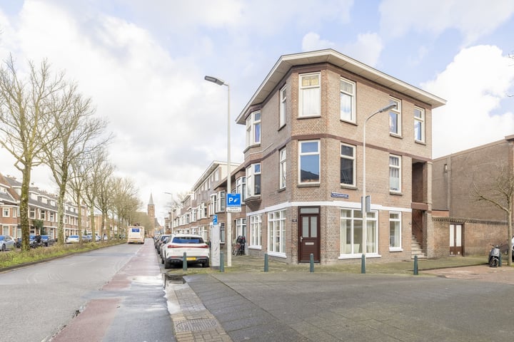 Laan van Eik en Duinen 121 in 's-Gravenhage foto