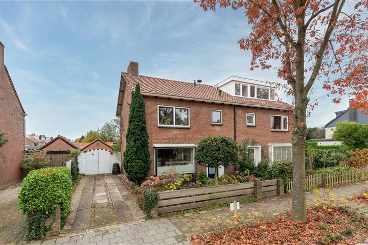 Laan van Eikenrode 60 in Loosdrecht foto