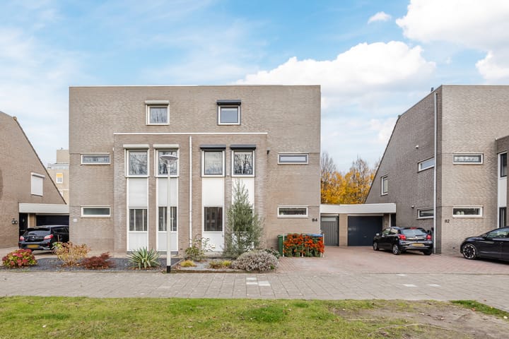 Laan van Hildernisse-Noord 94 in Bergen op Zoom foto