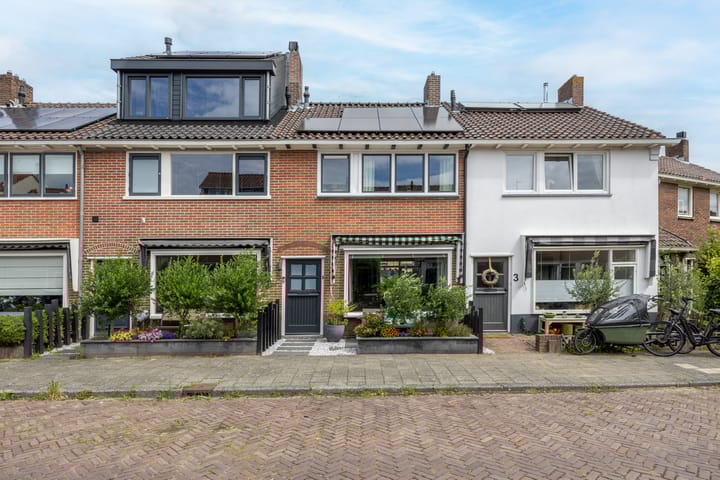 Laan van Kanaän 5 in Beverwijk