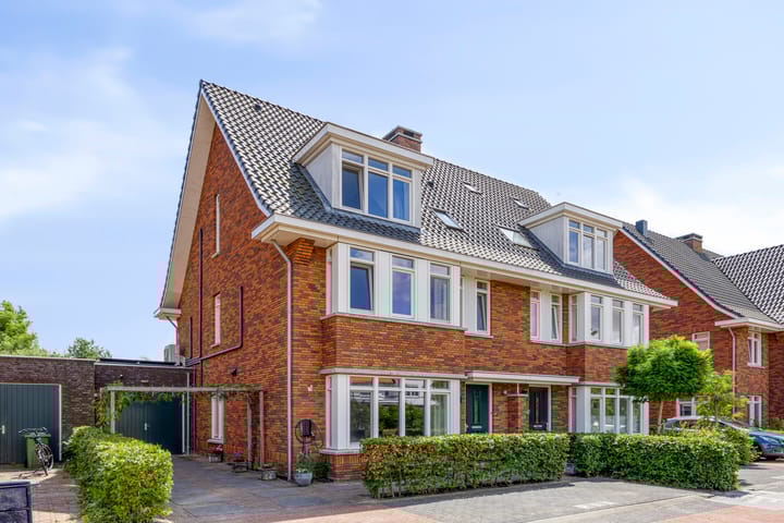 Laan van Klapwijk 23 in Pijnacker foto