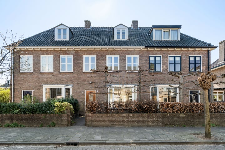 Laan van Liedekerke 16 in Breda foto