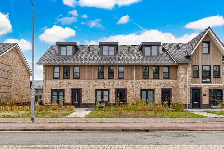 Laan van Londen 1826 in Dordrecht foto