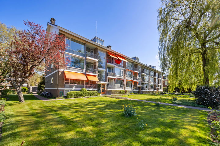 Laan van Nieuw Oosteinde 123C in Voorburg foto