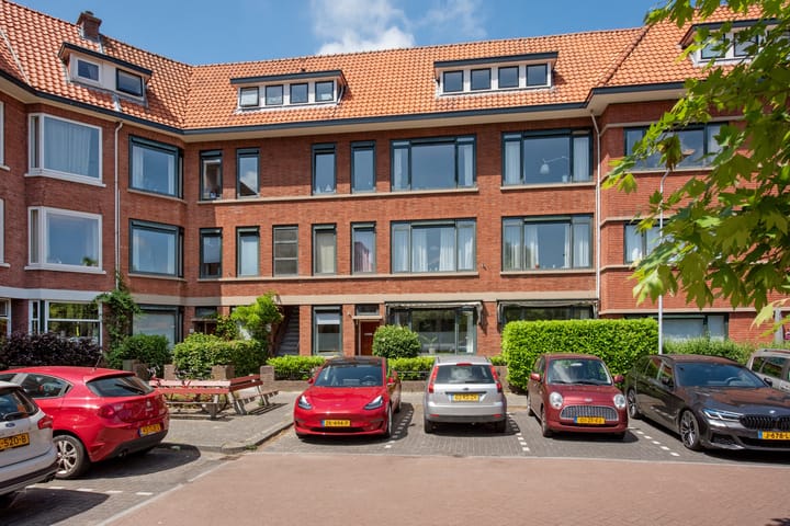 Laan van Nieuw Oosteinde 326 in Voorburg foto