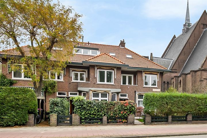 Laan van Nieuw Oosteinde 7 in Voorburg foto