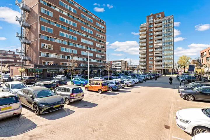 Laan van Ouderzorg 66 in Leiderdorp foto