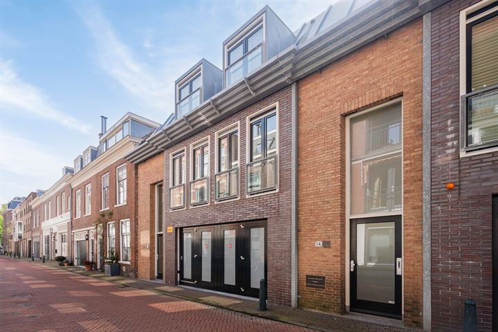 Laan van Roos en Doorn 12 in 's-Gravenhage foto
